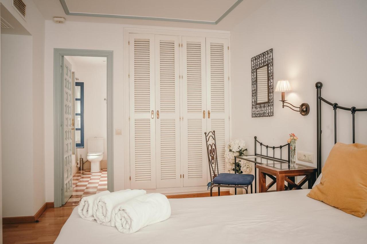 Apartamentos Boutique Vida เซบีญา ภายนอก รูปภาพ